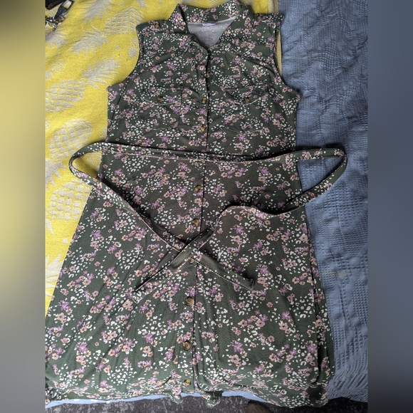 SO Dresses & Skirts - 💚🩷Summer Stretchy Soft Dress